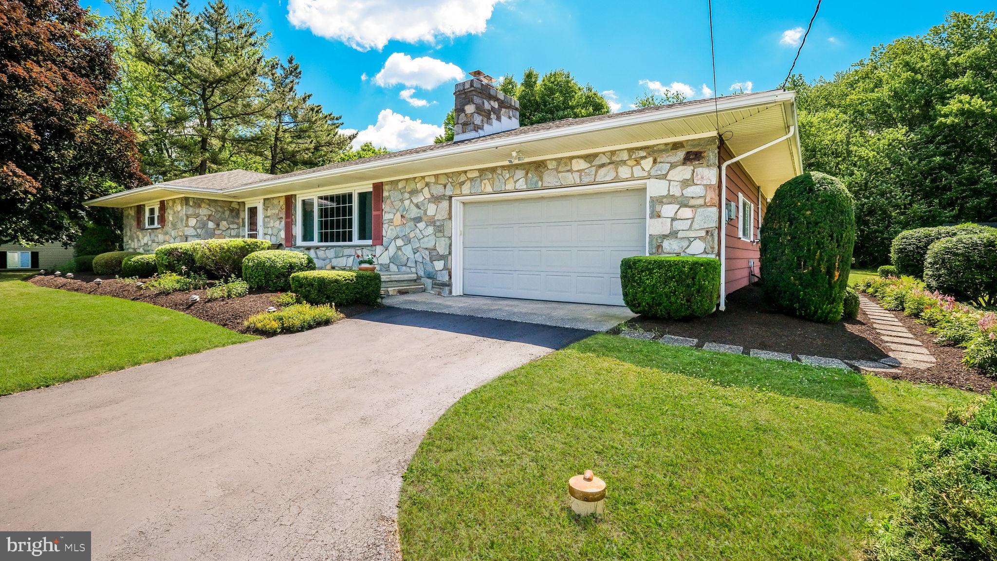 1727 Rickerts Road Perkasie, PA 18944 - Photo 5 of 47