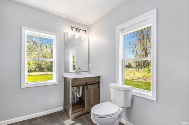 $299,900 | 10059 Jefferson Road, Osceola, IN 46561