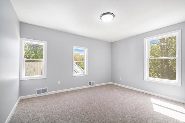 $299,900 | 10059 Jefferson Road, Osceola, IN 46561