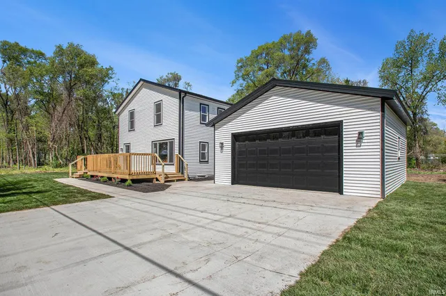 $299,900 | 10059 Jefferson Road, Osceola, IN 46561