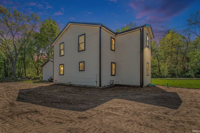 $299,900 | 10059 Jefferson Road, Osceola, IN 46561