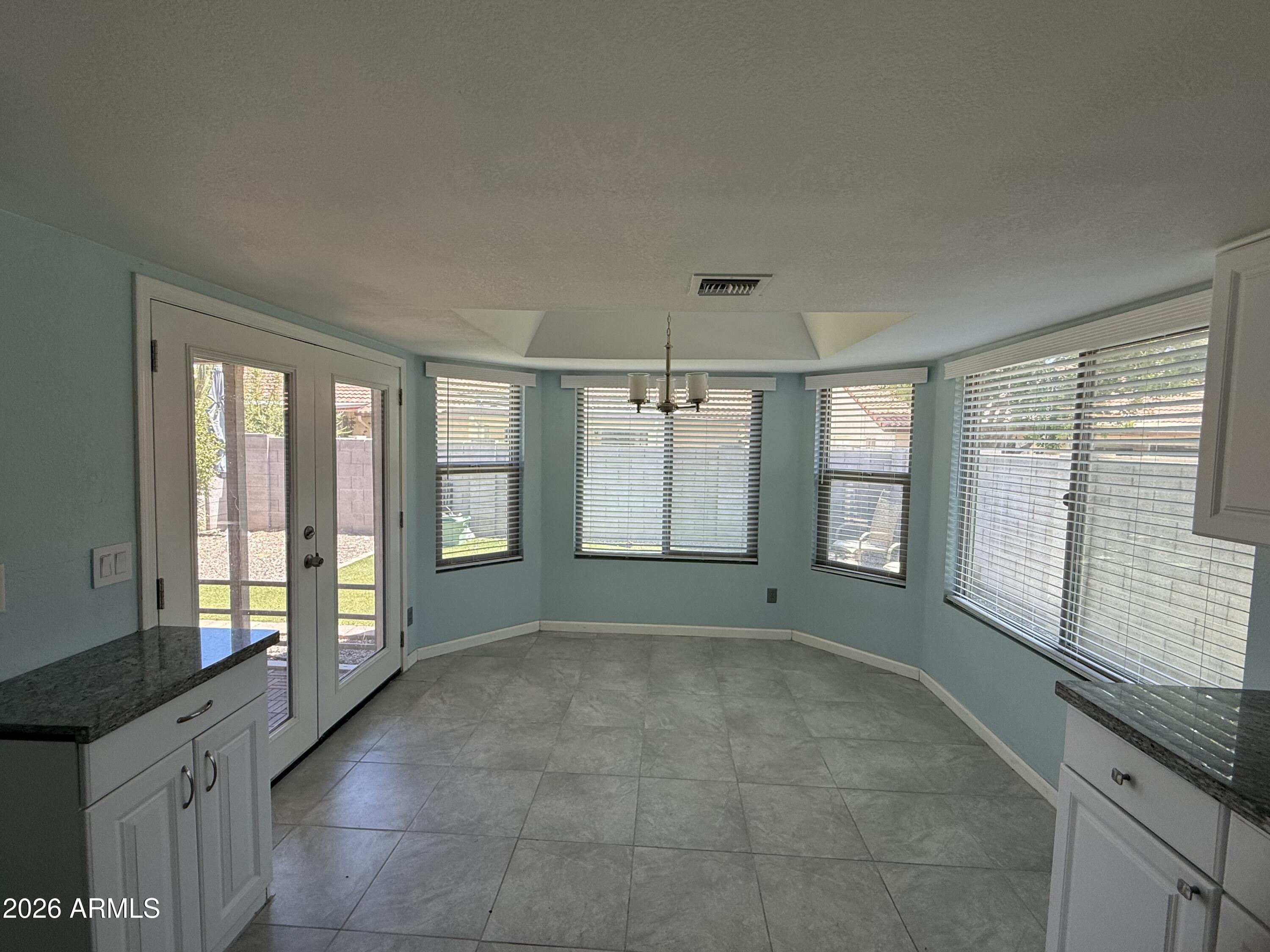 542 South Higley Road, Unit 63 Mesa, AZ 85206 - Photo 7 of 41 IMG_3986