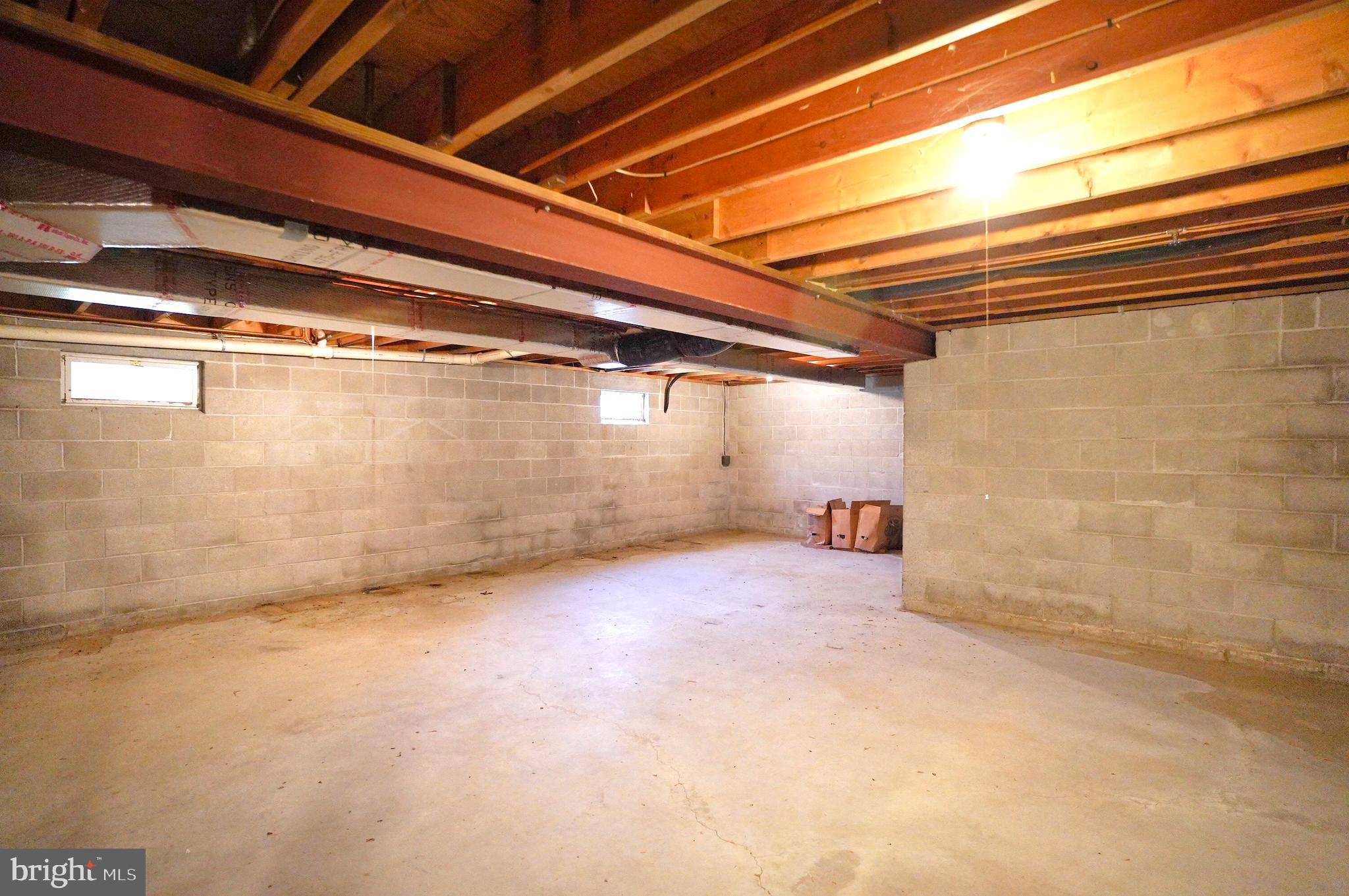245 Montclair Road Gettysburg, PA 17325 - Photo 25 of 32 a view of an empty room