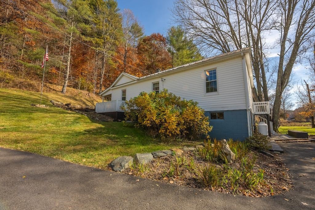 4900 Dugspur Road Dugspur, VA 24325 - Photo 71 of 86 Gallery Image 71