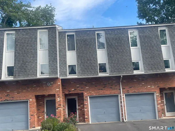 $249,900 | 410 Farmington Avenue, Unit O5, New Britain, CT 06053