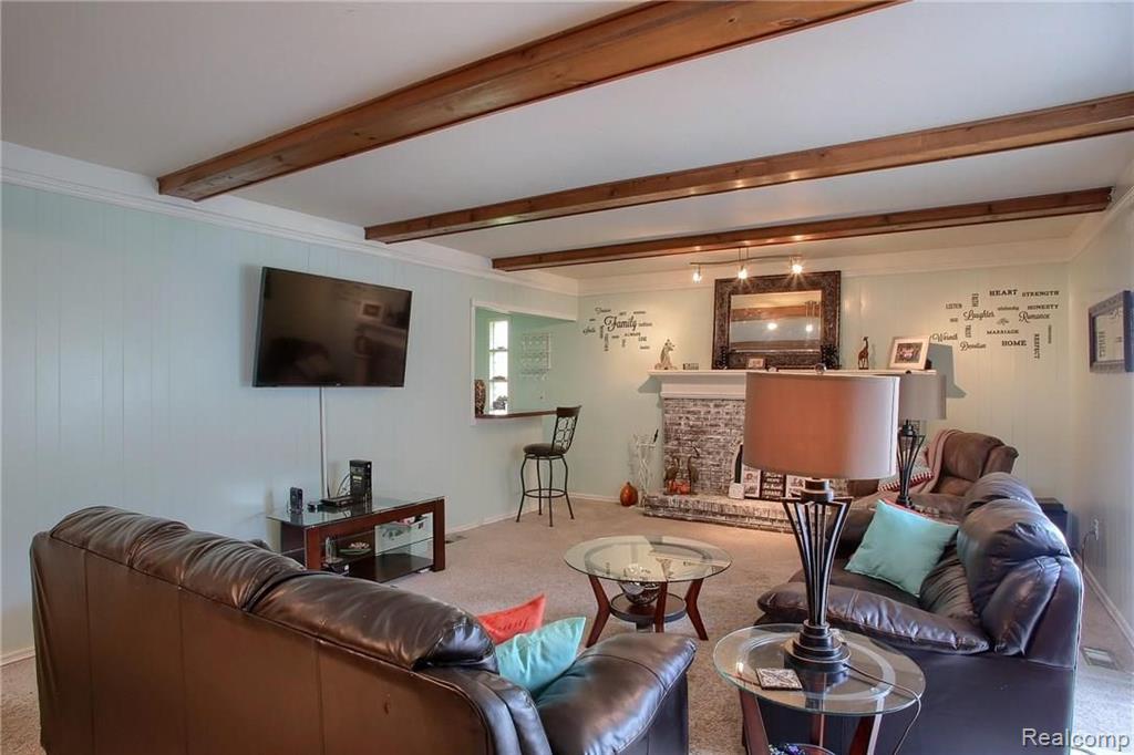 1424 Fawn Court Rochester Hills, MI 48309 - Photo 8 of 37
