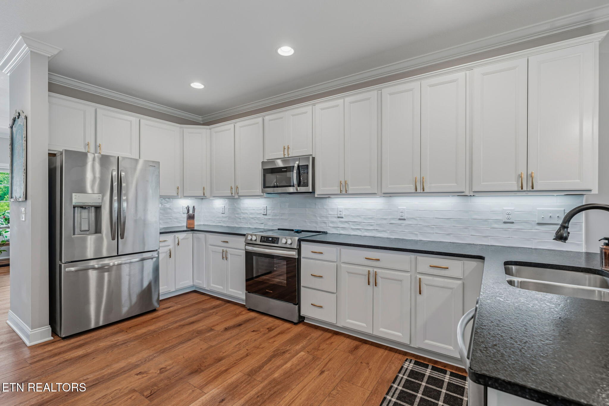 102 East Fortenberry Oak Ridge, TN 37830 - Photo 9 of 56 10-web-or-mls-102 E Fortenberry Street-7