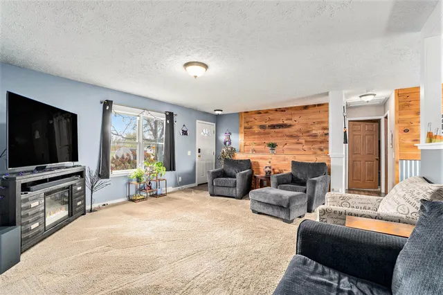 $325,000 | 94 Easton Drive, Ionia, MI 48846