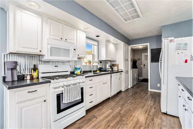 $325,000 | 94 Easton Drive, Ionia, MI 48846