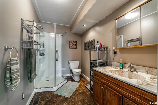 $289,000 | 710 North Jefferson Street, Lincoln, IL 62656