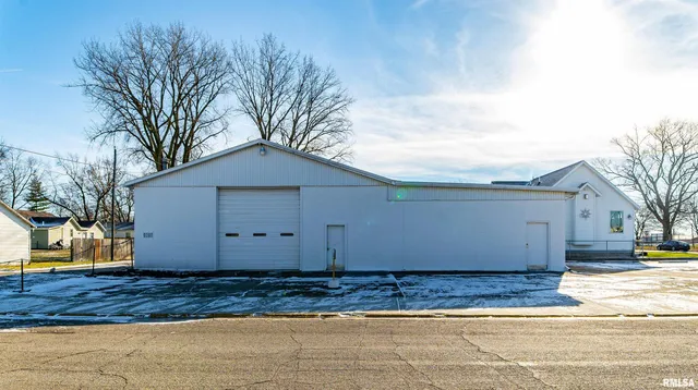 $289,000 | 710 North Jefferson Street, Lincoln, IL 62656