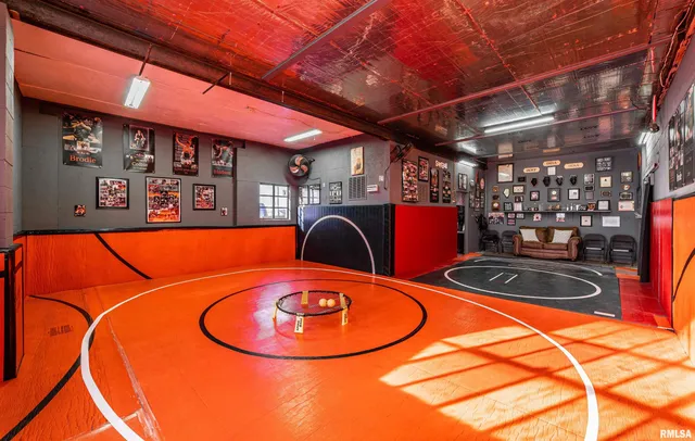 $289,000 | 710 North Jefferson Street, Lincoln, IL 62656