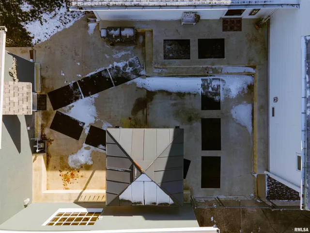 $289,000 | 710 North Jefferson Street, Lincoln, IL 62656