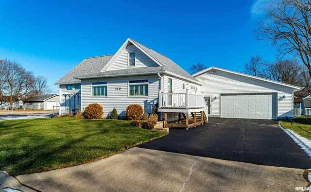 $289,000 | 710 North Jefferson Street, Lincoln, IL 62656