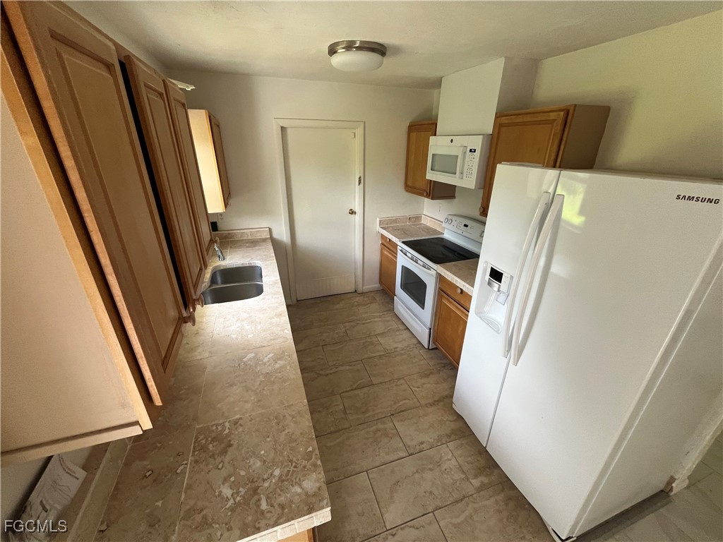 1275 Old Bridge Road North Fort Myers, FL 33917 - Photo 26 of 48