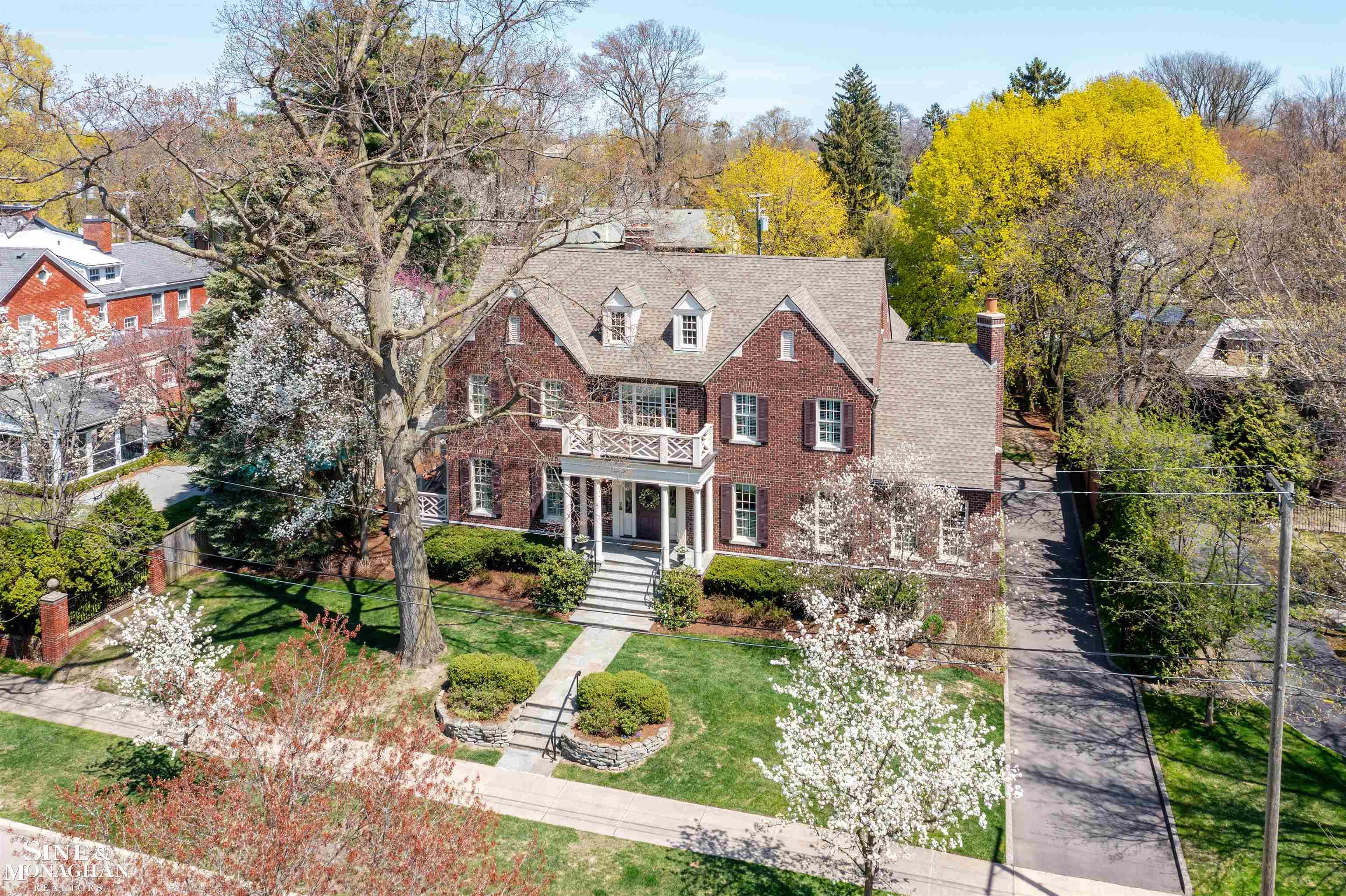344 Washington Road Grosse Pointe, MI 48230 - Photo 73 of 74 50172790-bdc10211-1e91-4323-bf51-1b53b9694d53.JPG