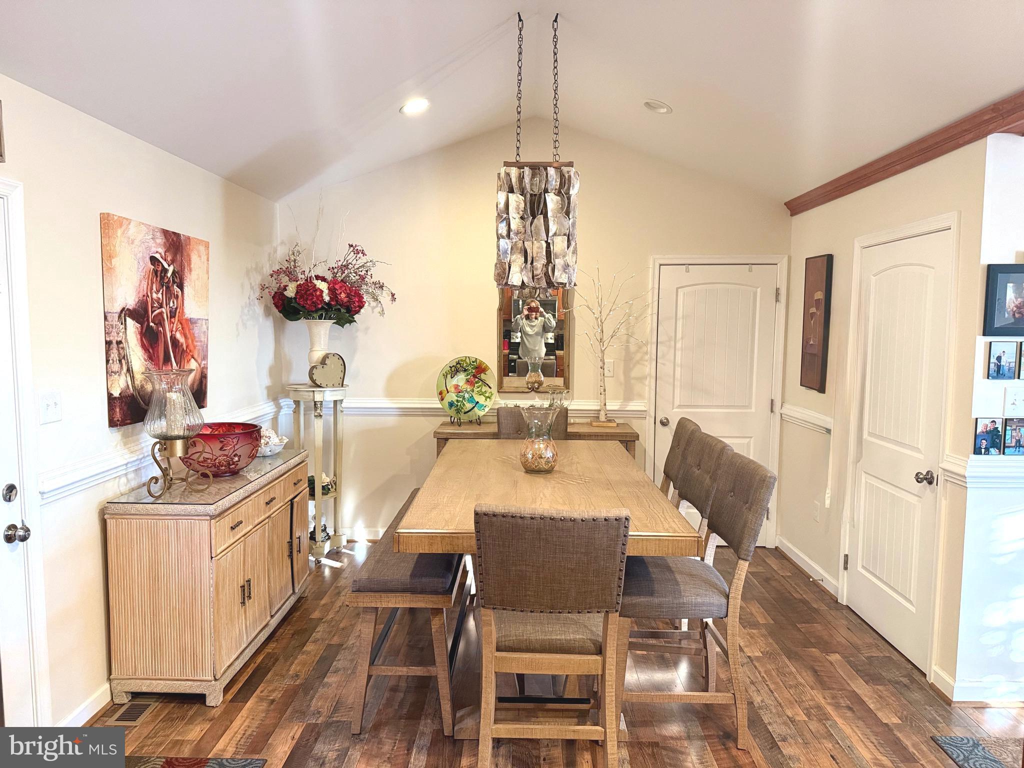 1157 Granny Smith Road Linden, VA 22642 - Photo 15 of 44 Dinning Area