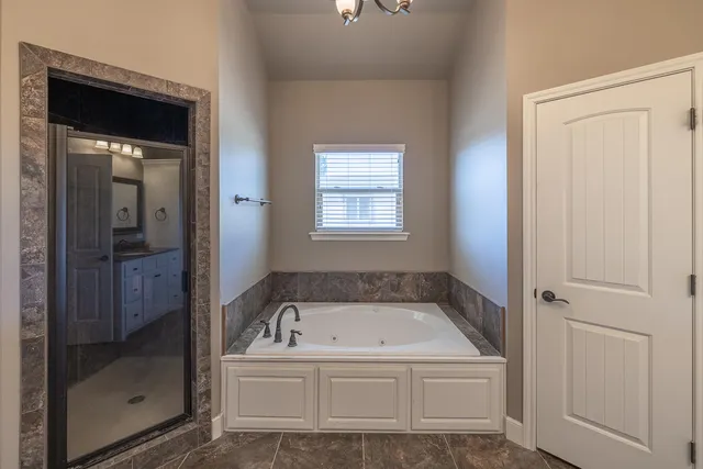 $373,450 | 527 Avenue T, Shallowater, TX 79363