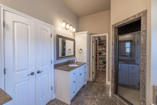 $373,450 | 527 Avenue T, Shallowater, TX 79363