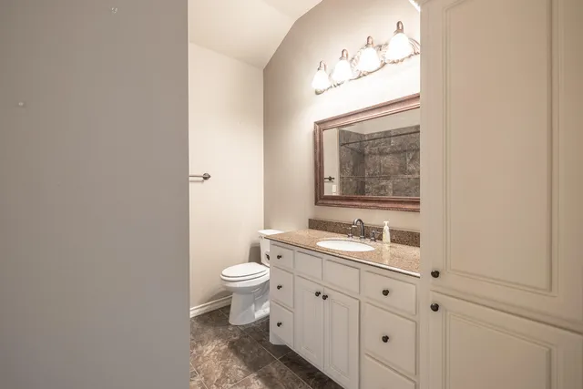 $373,450 | 527 Avenue T, Shallowater, TX 79363