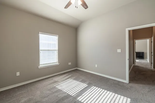 $373,450 | 527 Avenue T, Shallowater, TX 79363