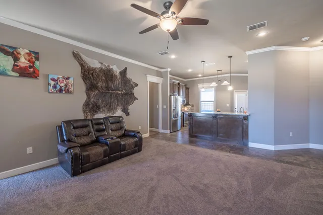 $373,450 | 527 Avenue T, Shallowater, TX 79363