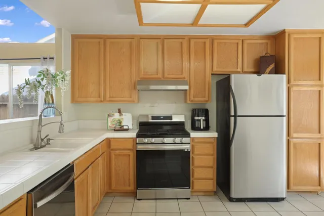 $425,000 | 1505 Dreyfus Lane, Modesto, CA 95355