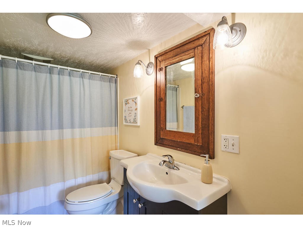1925 Koons Road North Canton, OH 44720 - Photo 17 of 28 Gallery Image 17