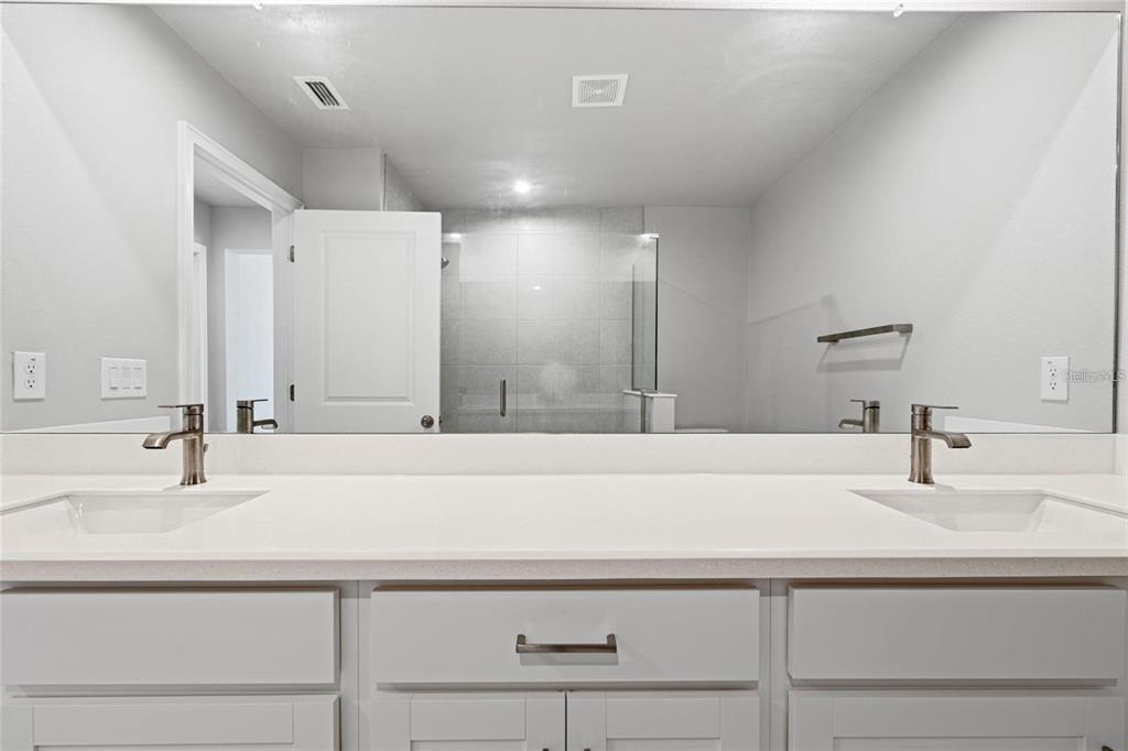 4282 Cloud Hopper Way Lutz, FL 33559 - Photo 33 of 44