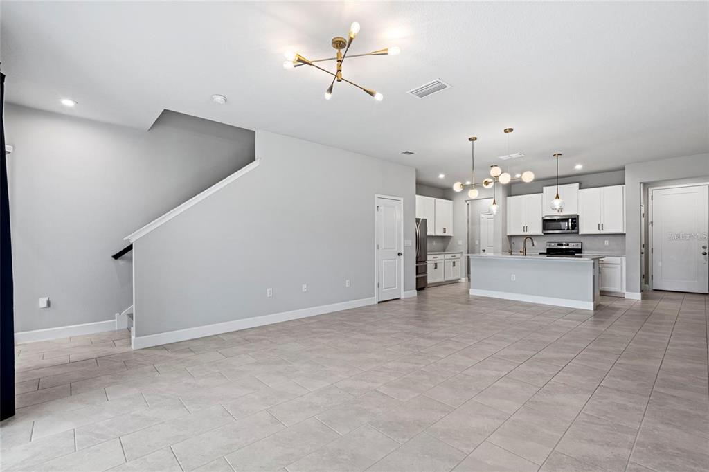 4282 Cloud Hopper Way Lutz, FL 33559 - Photo 10 of 44