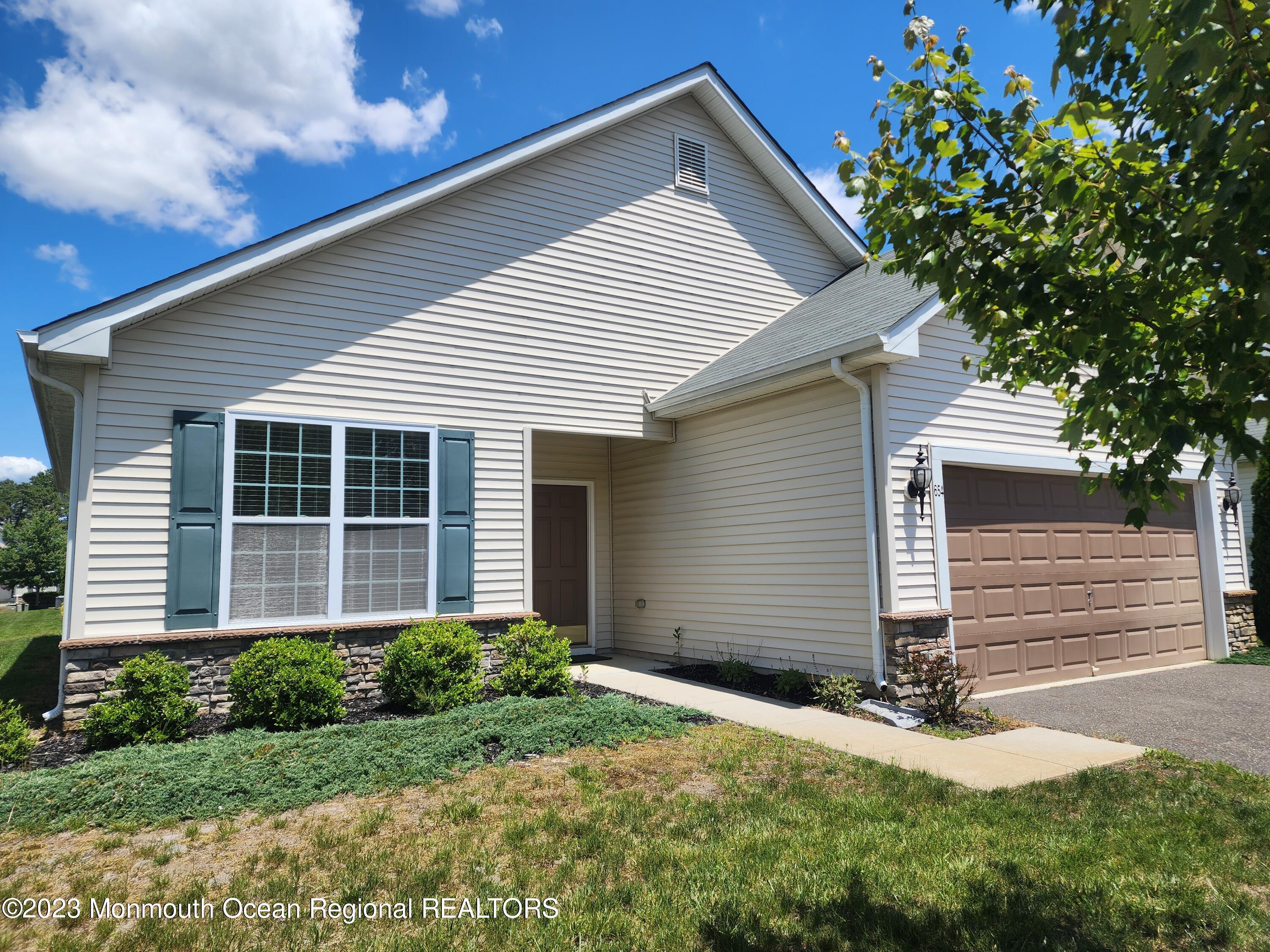 654 Timberline Lane Whiting, NJ 08759 - Photo 2 of 42 20230605_130325