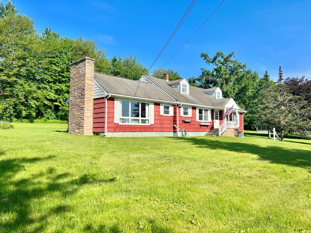 725 Calkins Road Peru, NY 12972 - Photo 1 of 32