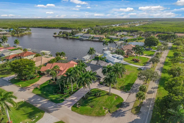 a view of a lake and outdoor space