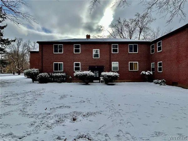 $1,050 | 12 Latona Court, Unit 4, Buffalo, NY 14220