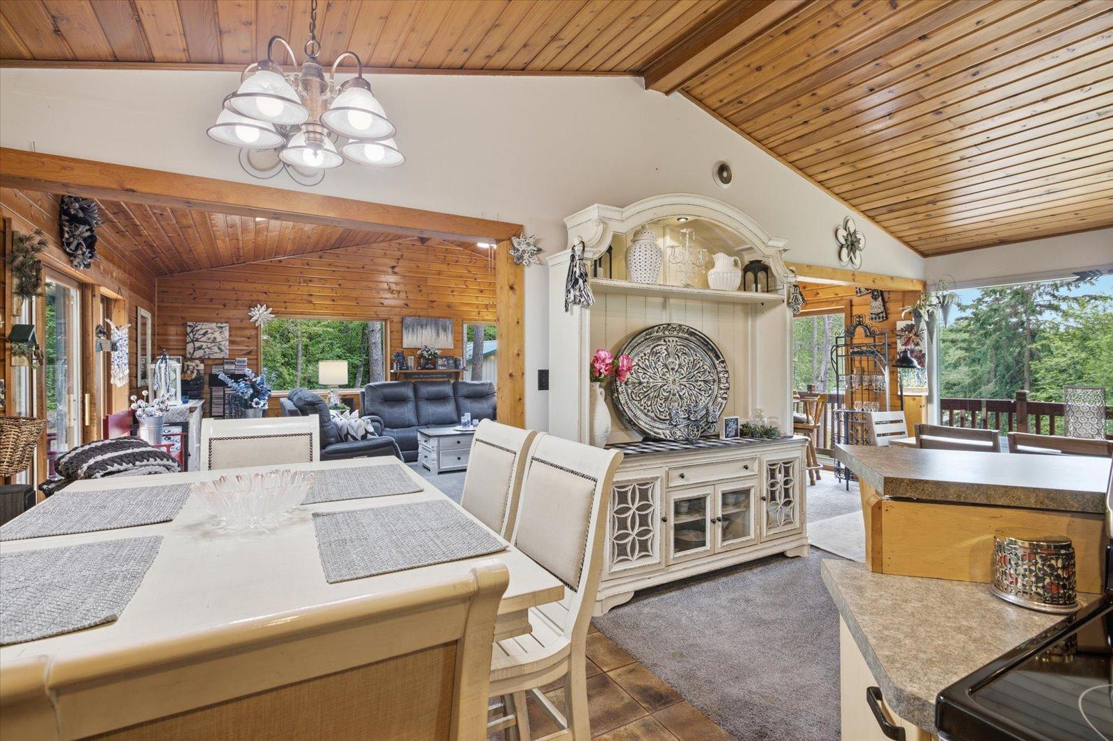 2016 Rice Lake Road Duluth, MN 55811 - Photo 15 of 47
