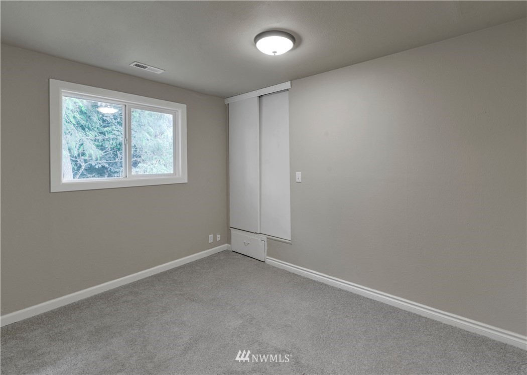 10710 Southeast 192nd Street Renton, WA 98055 - Photo 14 of 21 Gallery Image 14