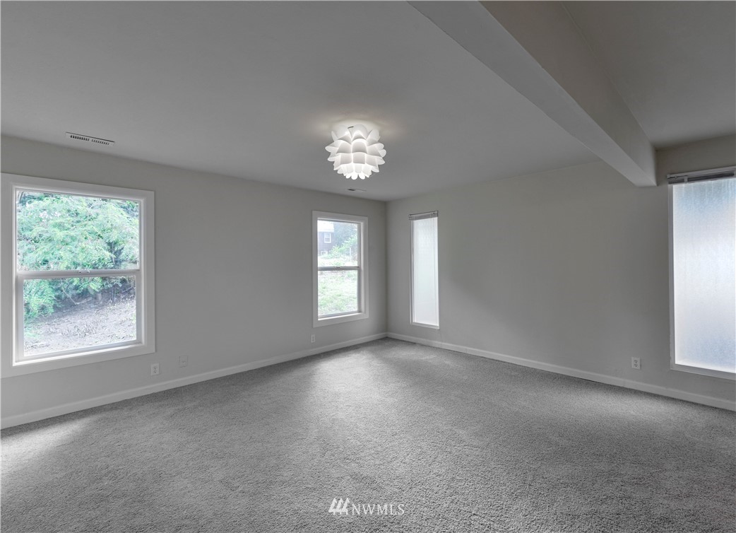 10710 Southeast 192nd Street Renton, WA 98055 - Photo 8 of 21 Gallery Image 8