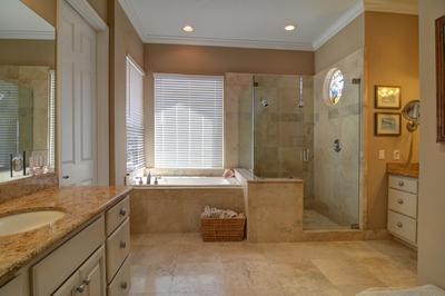 931 Southeast Riverside Drive Stuart, FL 34994 - Photo 18 of 25 Gallery Image 18