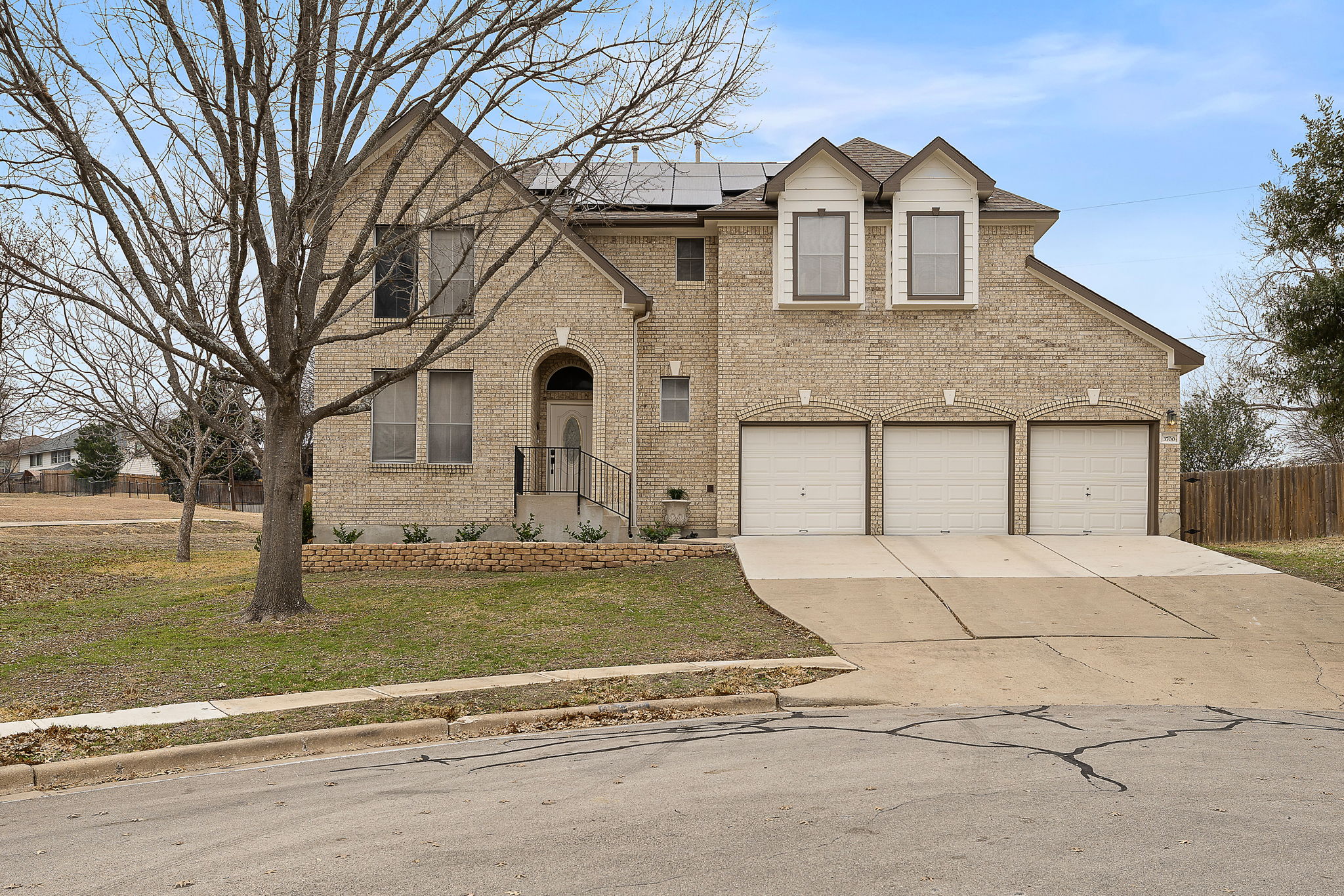 3700 Hawk Ridge Street Round Rock, TX 78665 - Photo 2 of 40