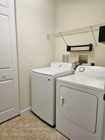 $3,495 | 8255 Northwest 128th Lane, Unit 19C, Parkland, FL 33076