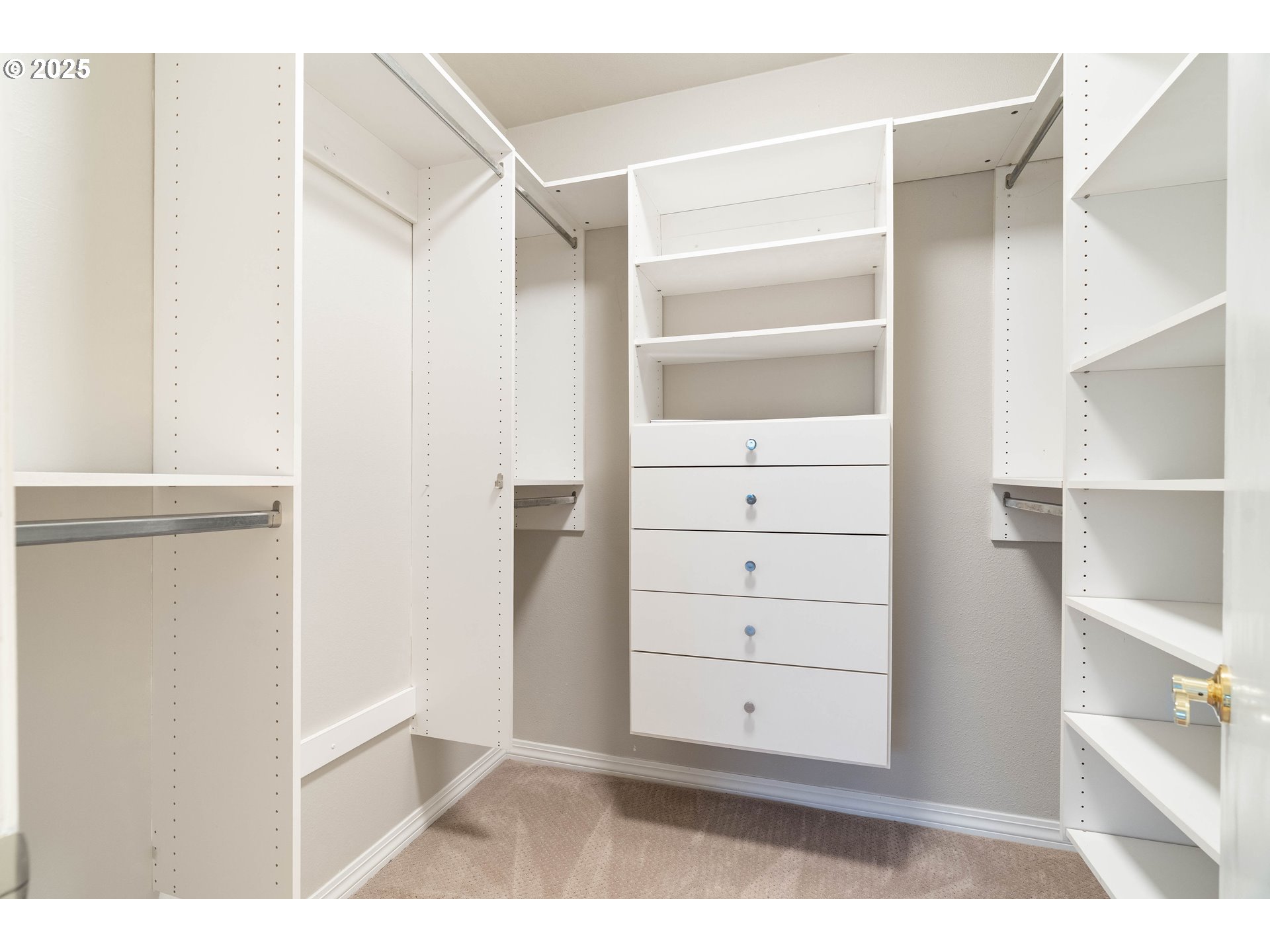 7799 Southwest Montclair Drive Portland, OR 97225 - Photo 27 of 39