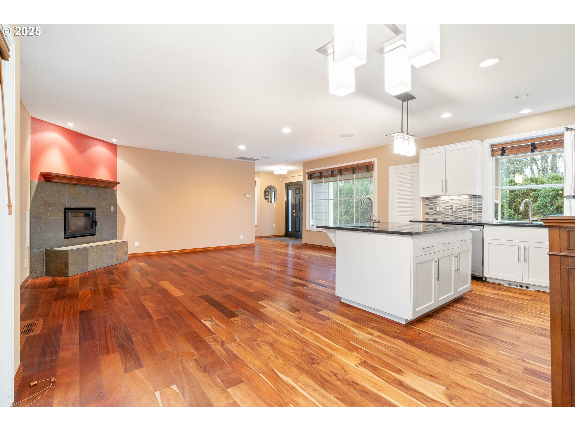 7799 Southwest Montclair Drive Portland, OR 97225 - Photo 7 of 39