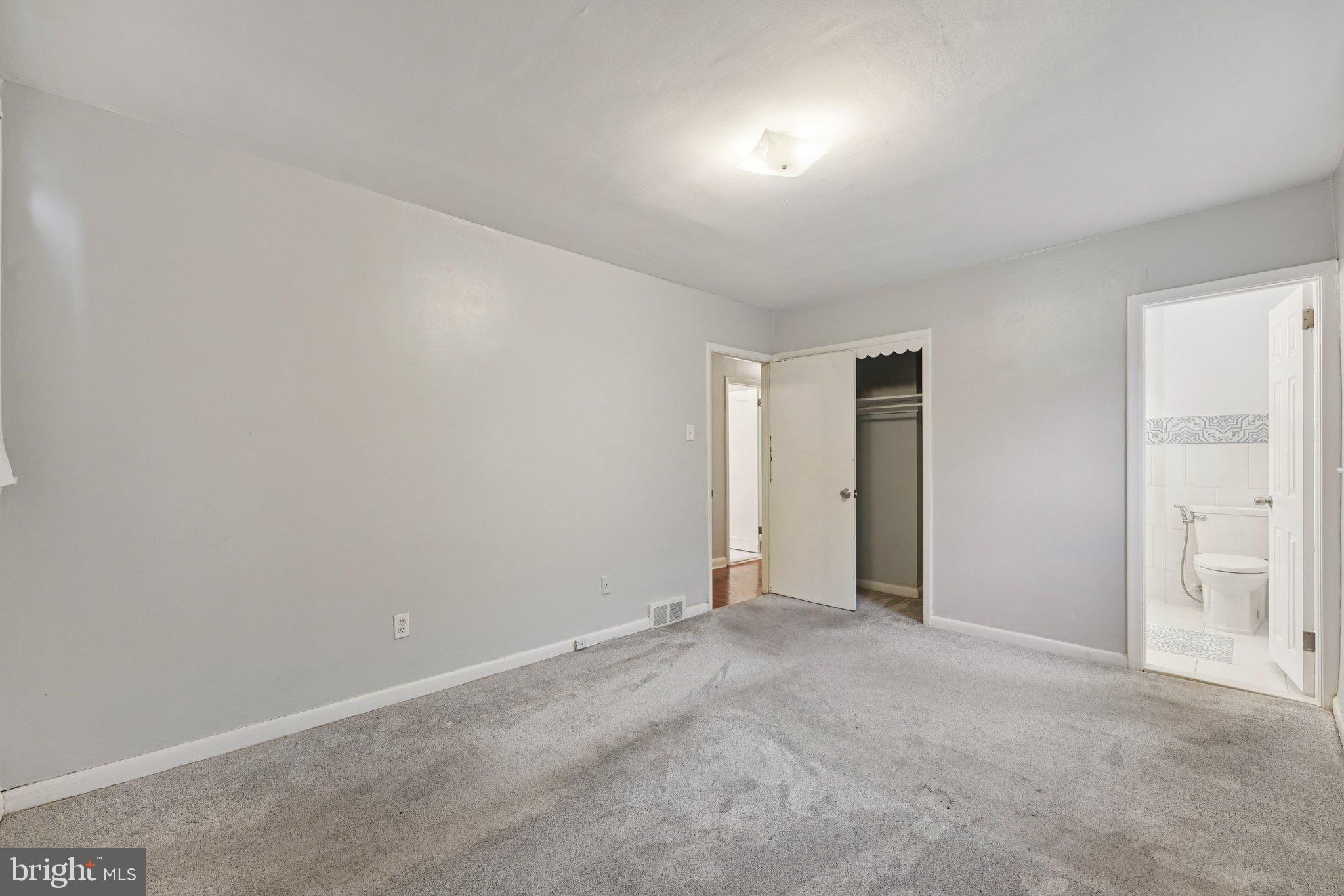 2311 Afton Street Philadelphia, PA 19152 - Photo 12 of 28 an empty room with an entryway