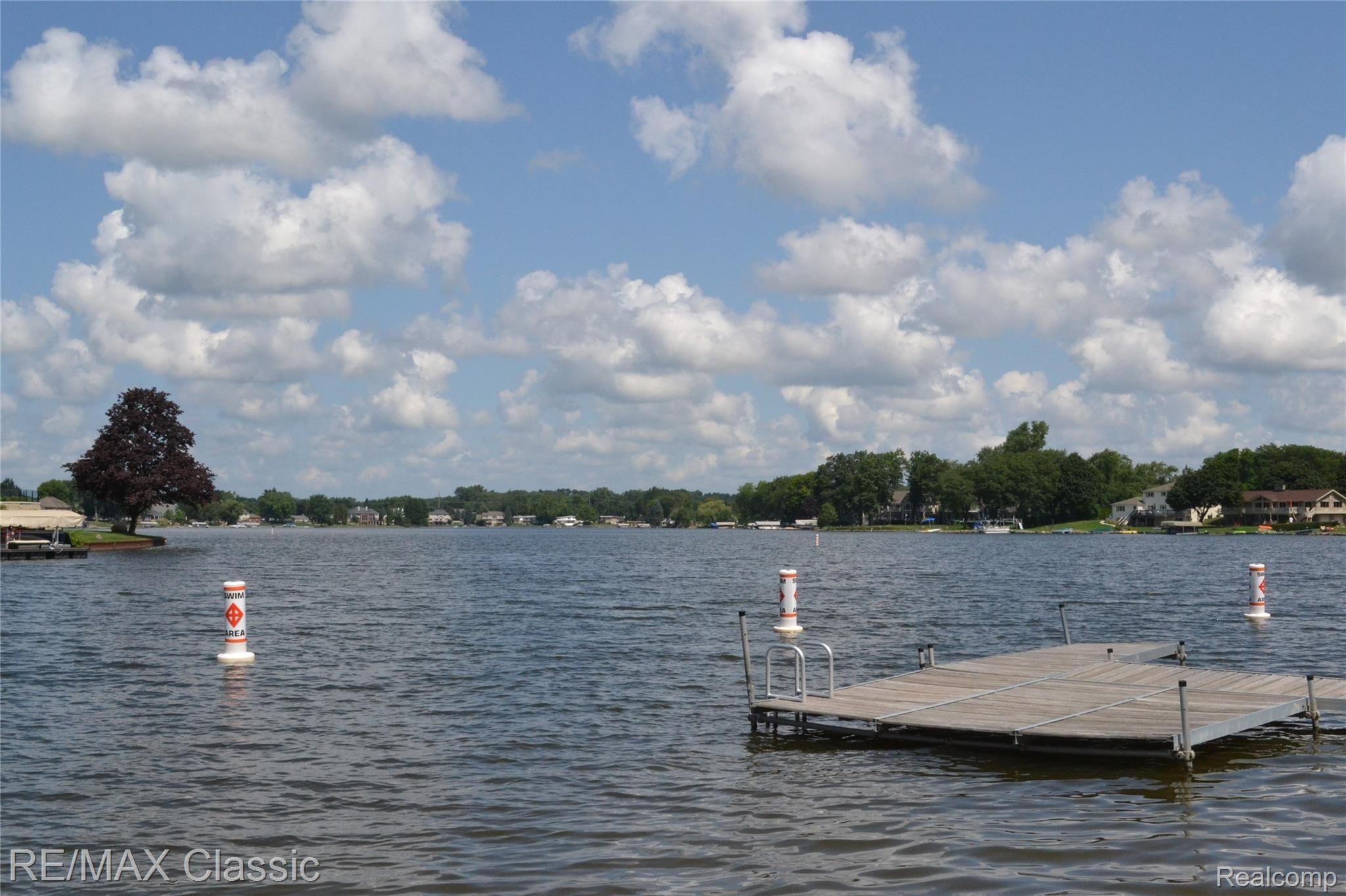 4443 Ravinewood Drive Commerce Township, MI 48382 - Photo 41 of 46 4443 Ravinewood Drive001 (24).JPG