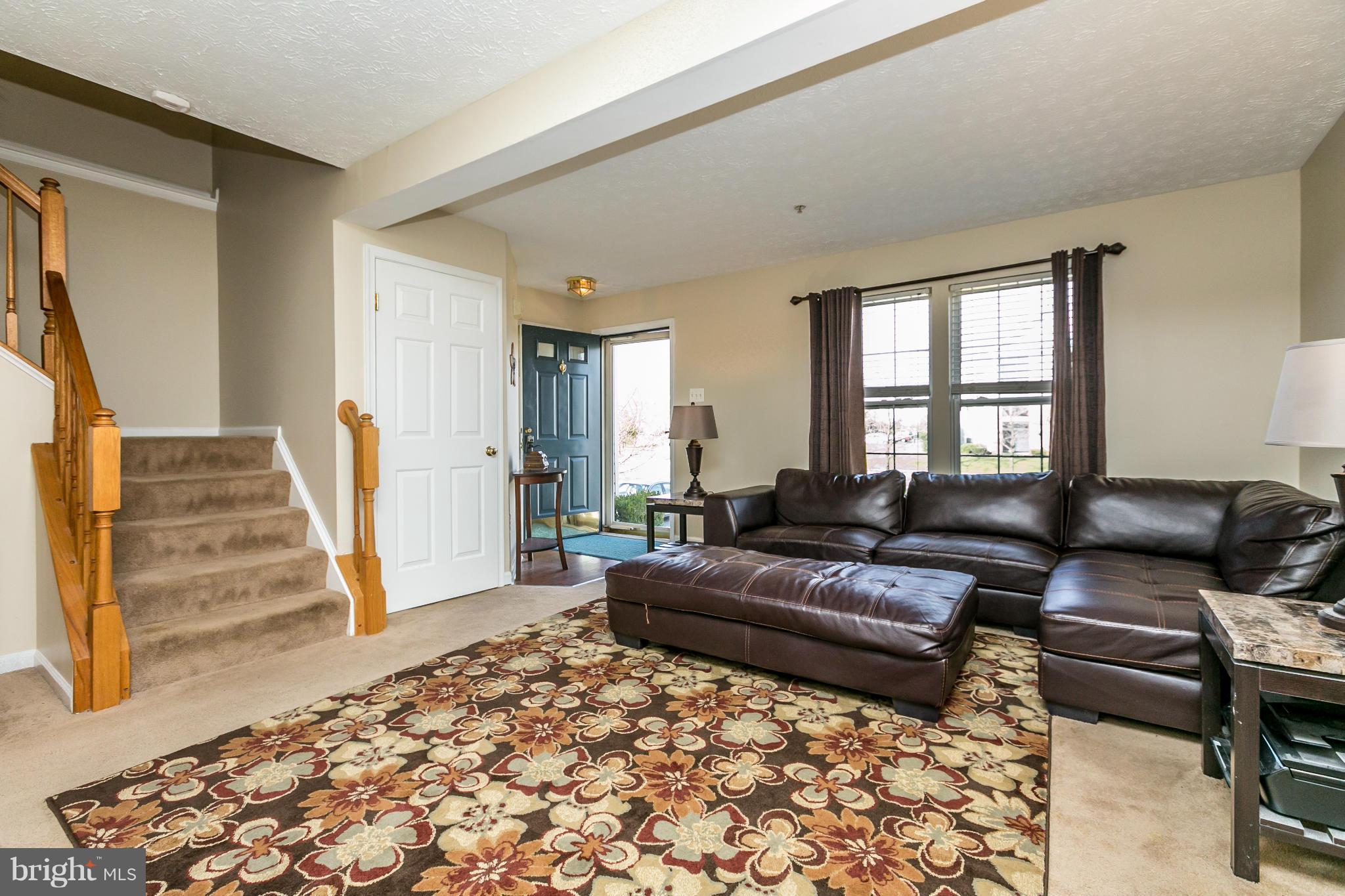 9811 Finsbury Road Baltimore, MD 21237 - Photo 2 of 30 Living Room