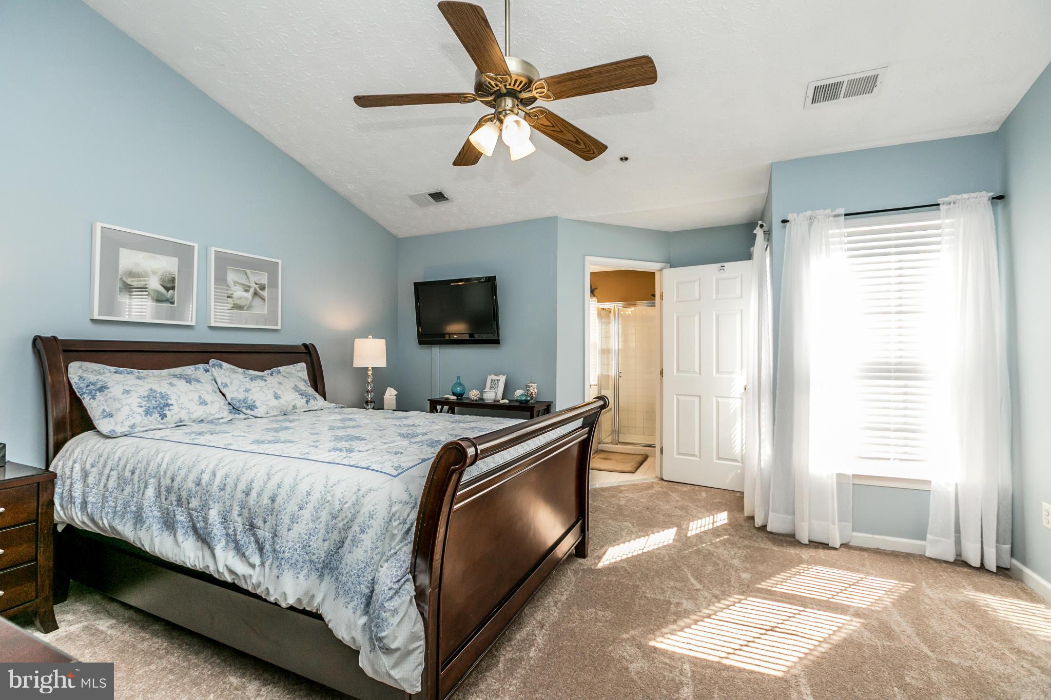 9811 Finsbury Road Baltimore, MD 21237 - Photo 13 of 30 Bedroom (Master)