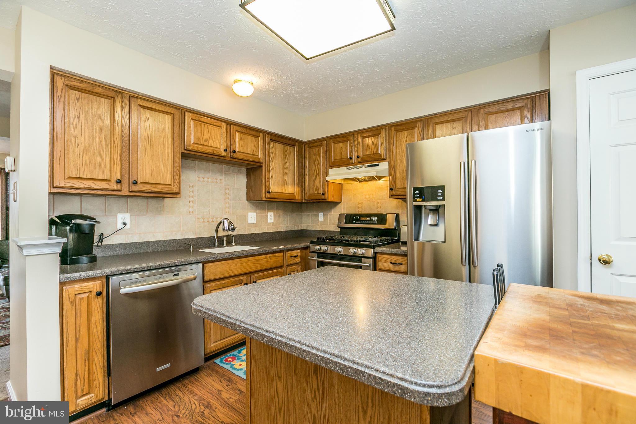 9811 Finsbury Road Baltimore, MD 21237 - Photo 5 of 30 Kitchen