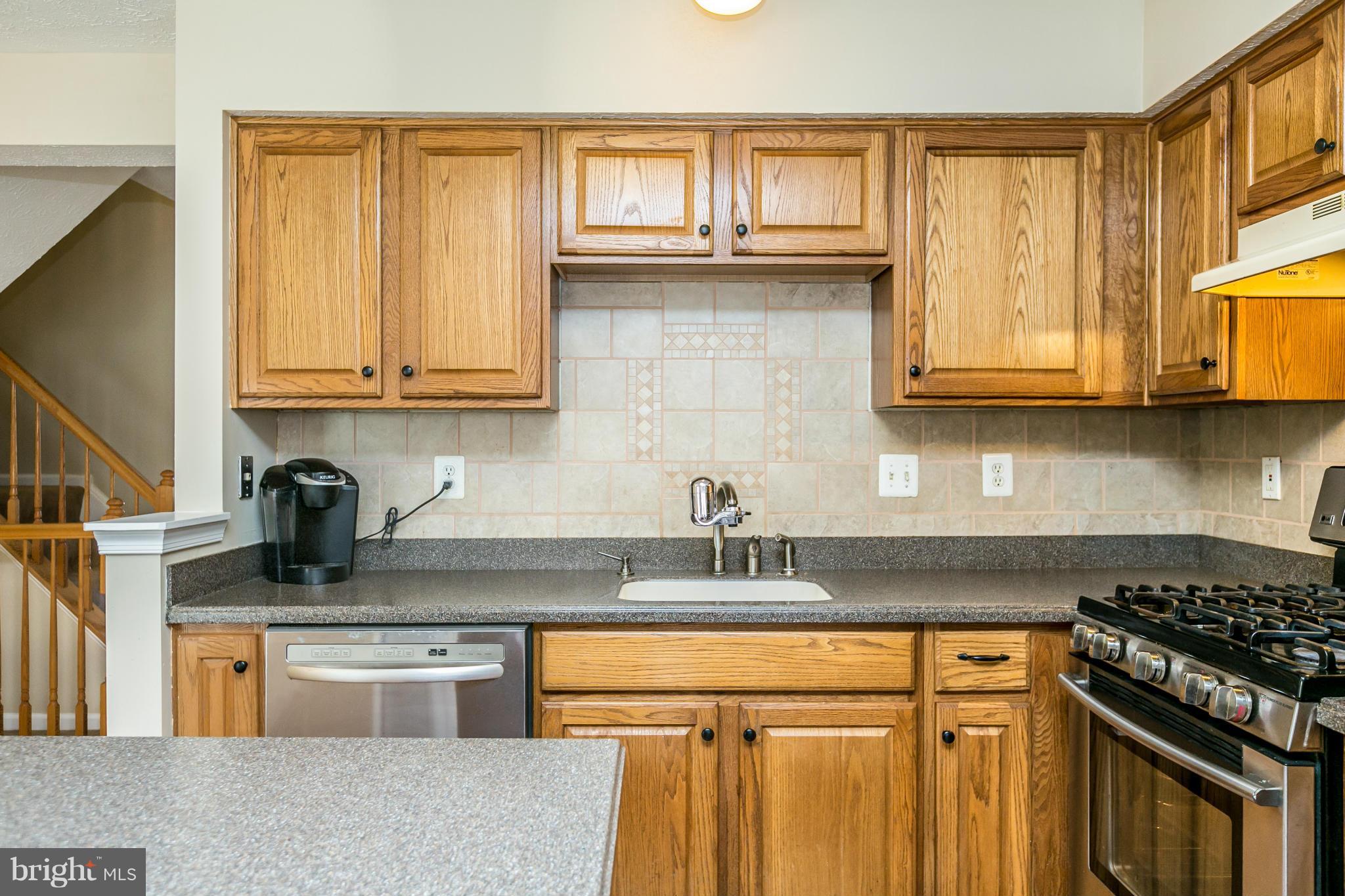 9811 Finsbury Road Baltimore, MD 21237 - Photo 6 of 30 Kitchen