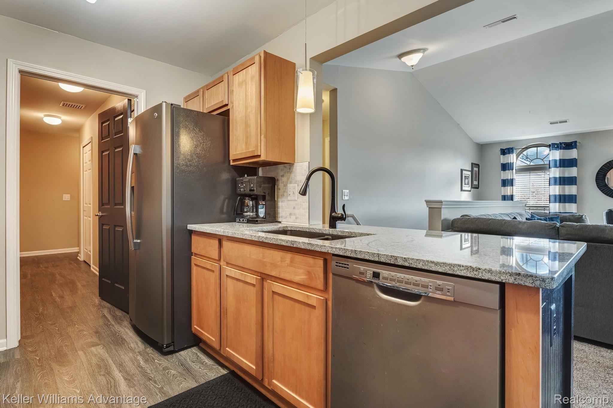 11858 Farmington Road Livonia, MI 48150 - Photo 12 of 31 Gallery Image 12