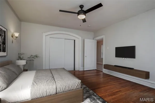 $765,000 | 738 Kingsland Avenue, University City, MO 63130